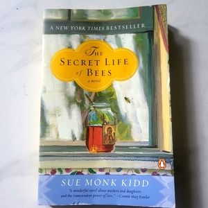 The Secret Life of Bees by Sue Monk Kidd (2002, Paperback)